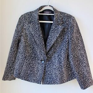 Liz Claiborne Black and White Blazer